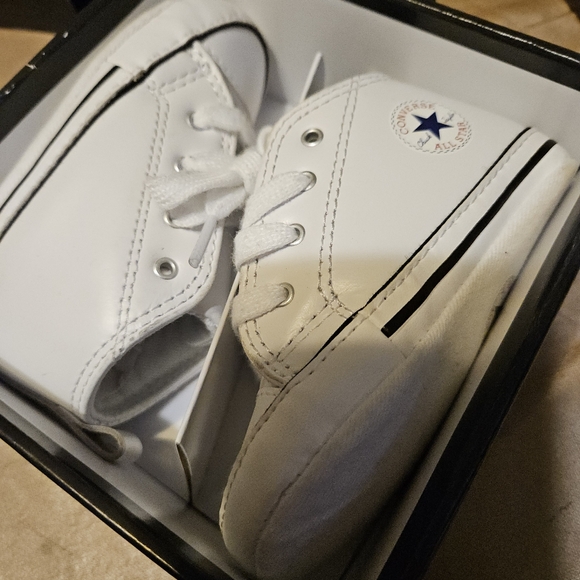 Converse First Star White Leather Infant Unisex Sneakers Size 4 US Crib with Box - Picture 9 of 14